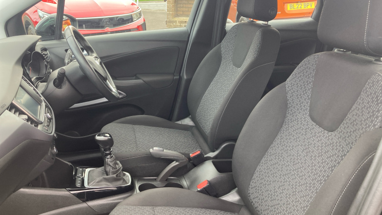 Vauxhall Crossland 1.2 Turbo Design 5dr Petrol Hatchback